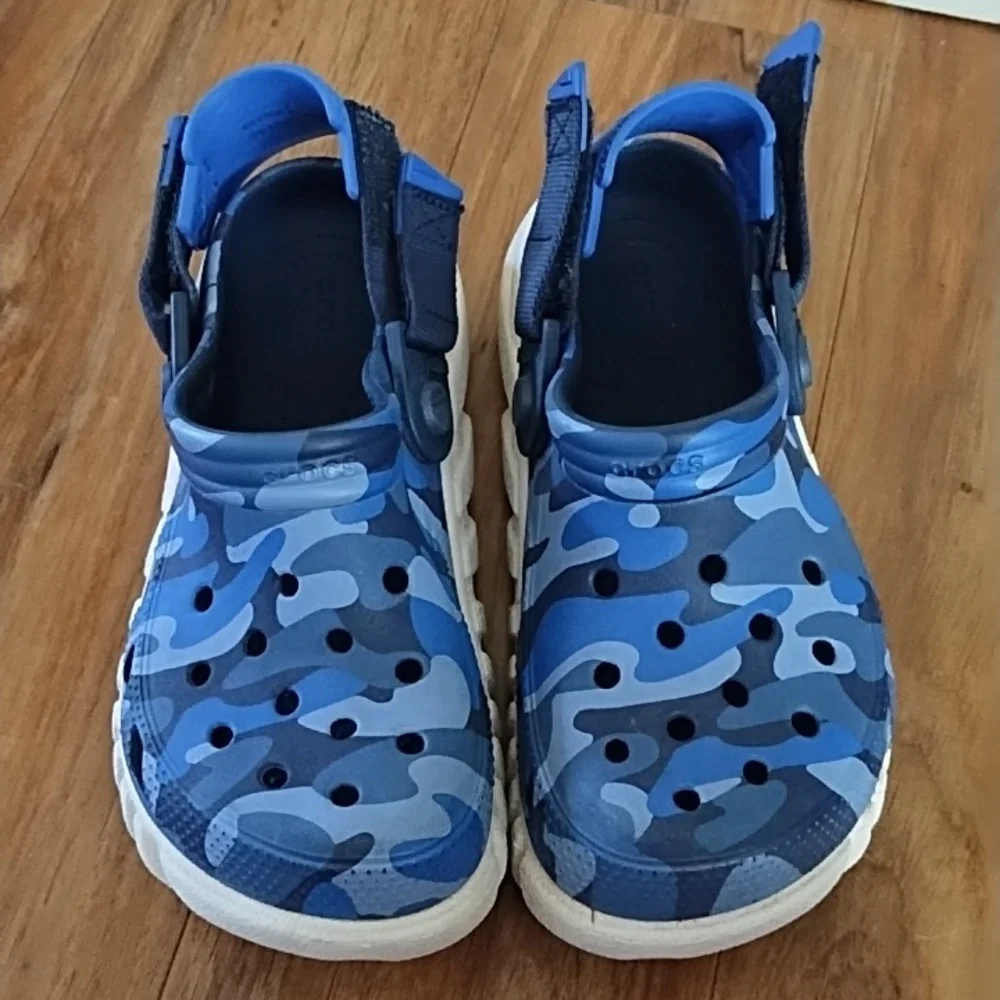 CROCS Kids Blue Camouflage Clogs with White Soles